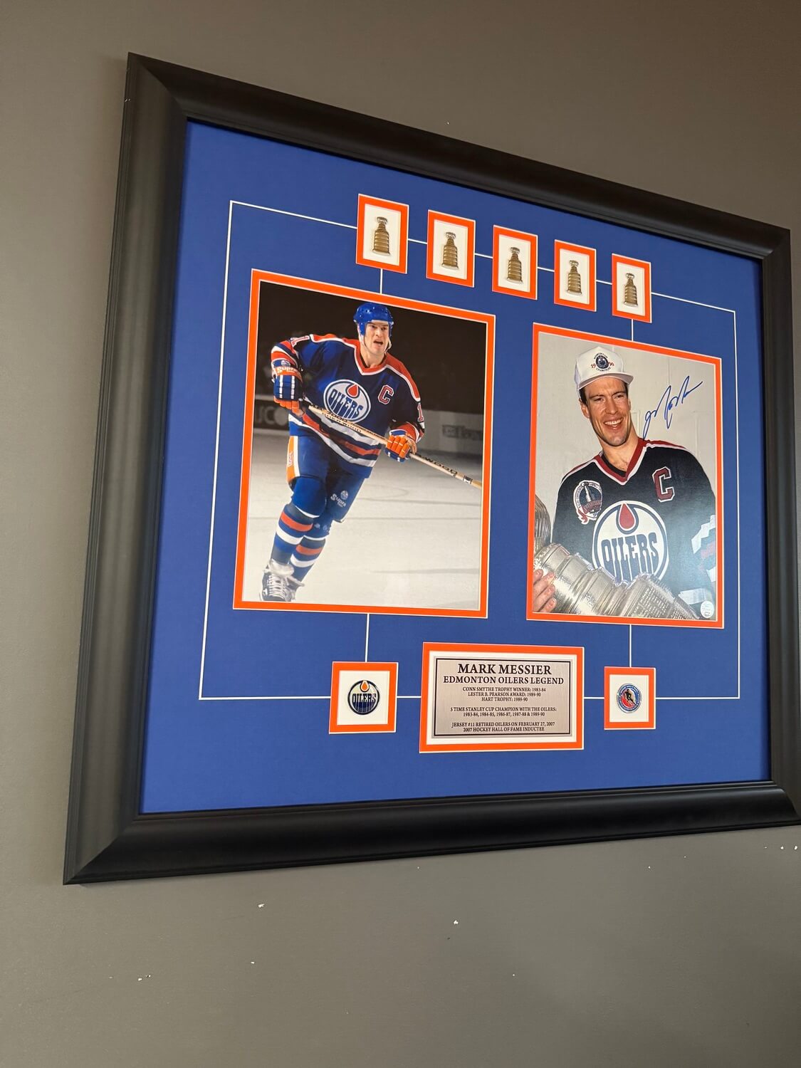 Mark Messier Autographed 5-Time Stanley Cup Champion Framed Collection - Edmonton Oilers Dynasty Era with Cup Pins (27" x 21") - Image 3